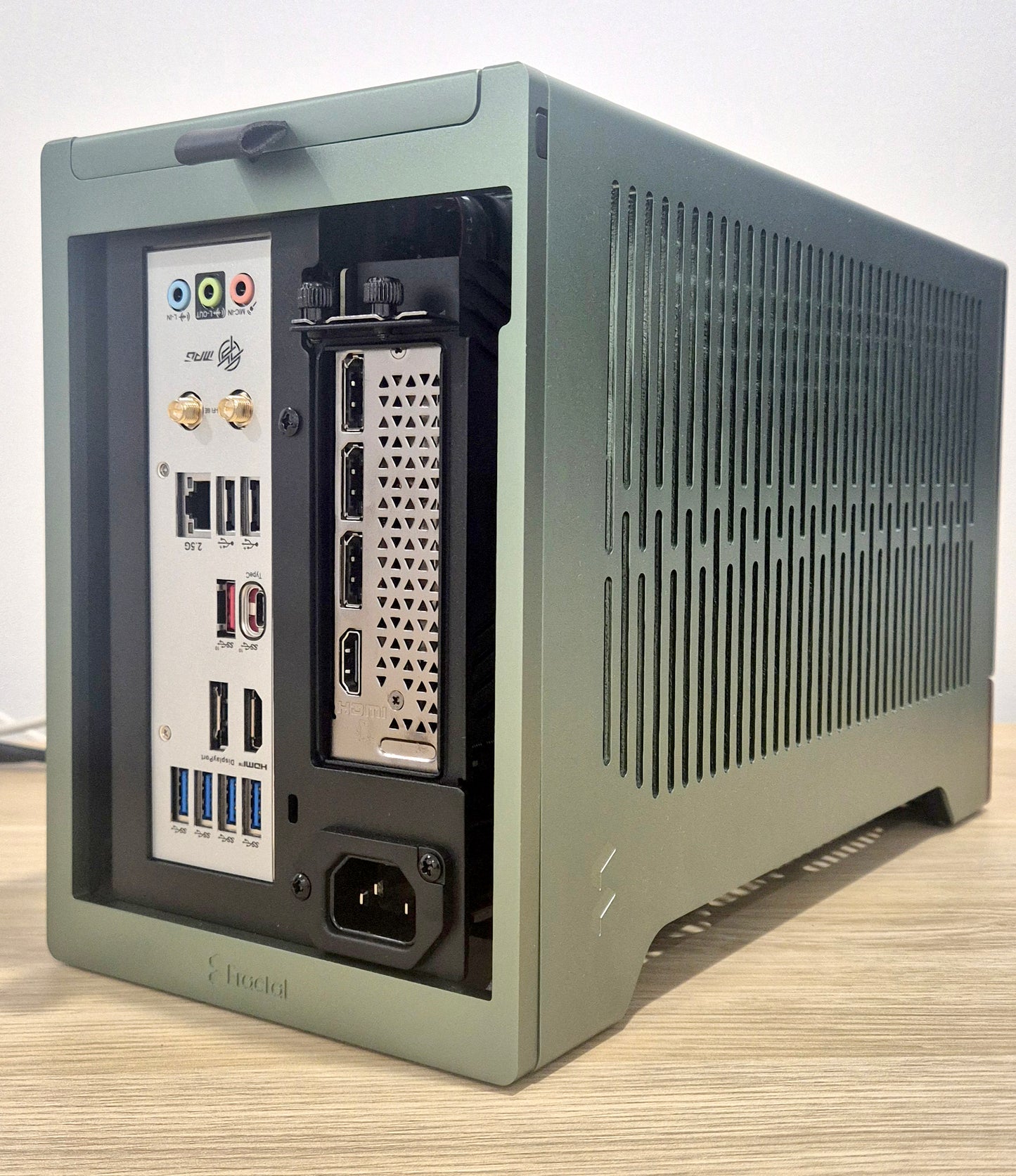 Fractal Terra Creator’s Edition. RTX 4070 Super
