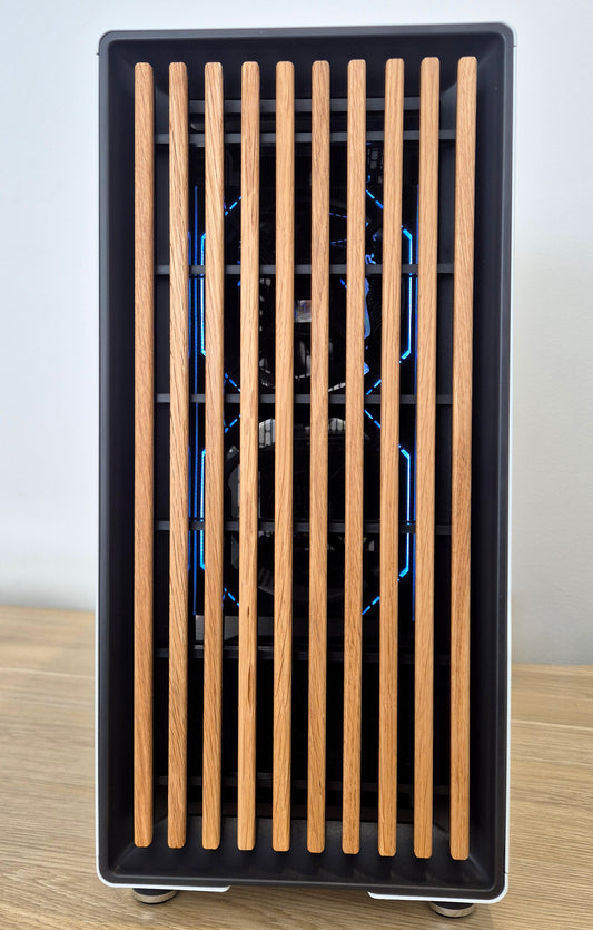 Fractal North Chalk White RTX 5070